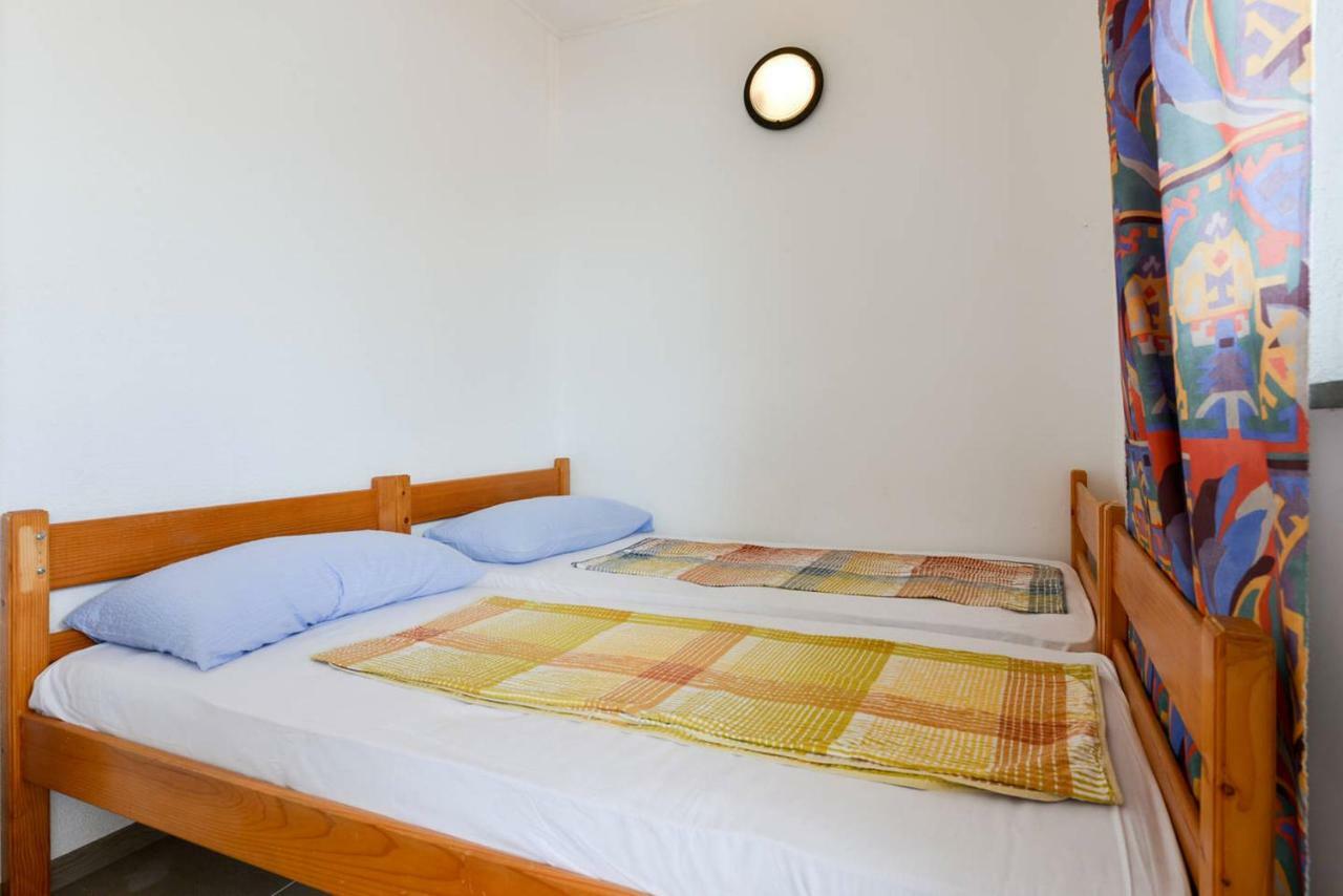 Apartments Kulji Паг Экстерьер фото